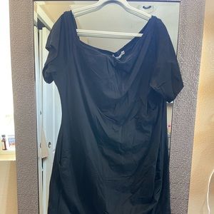 By Egreis off the shoulde t shirt dress
